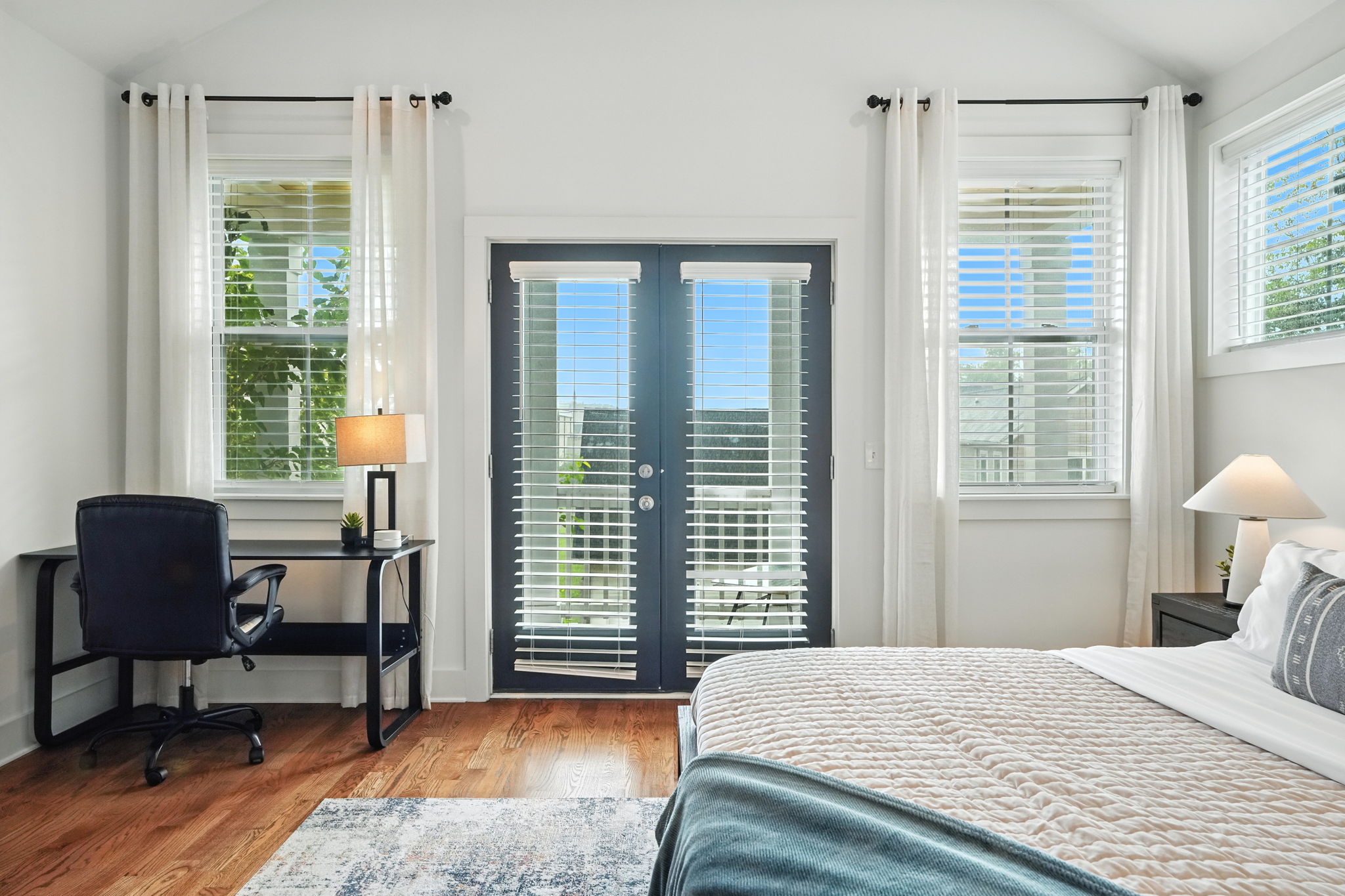 37-web-or-mls-1507 10th Ave N Nashville TN 37208 (37 of 55)