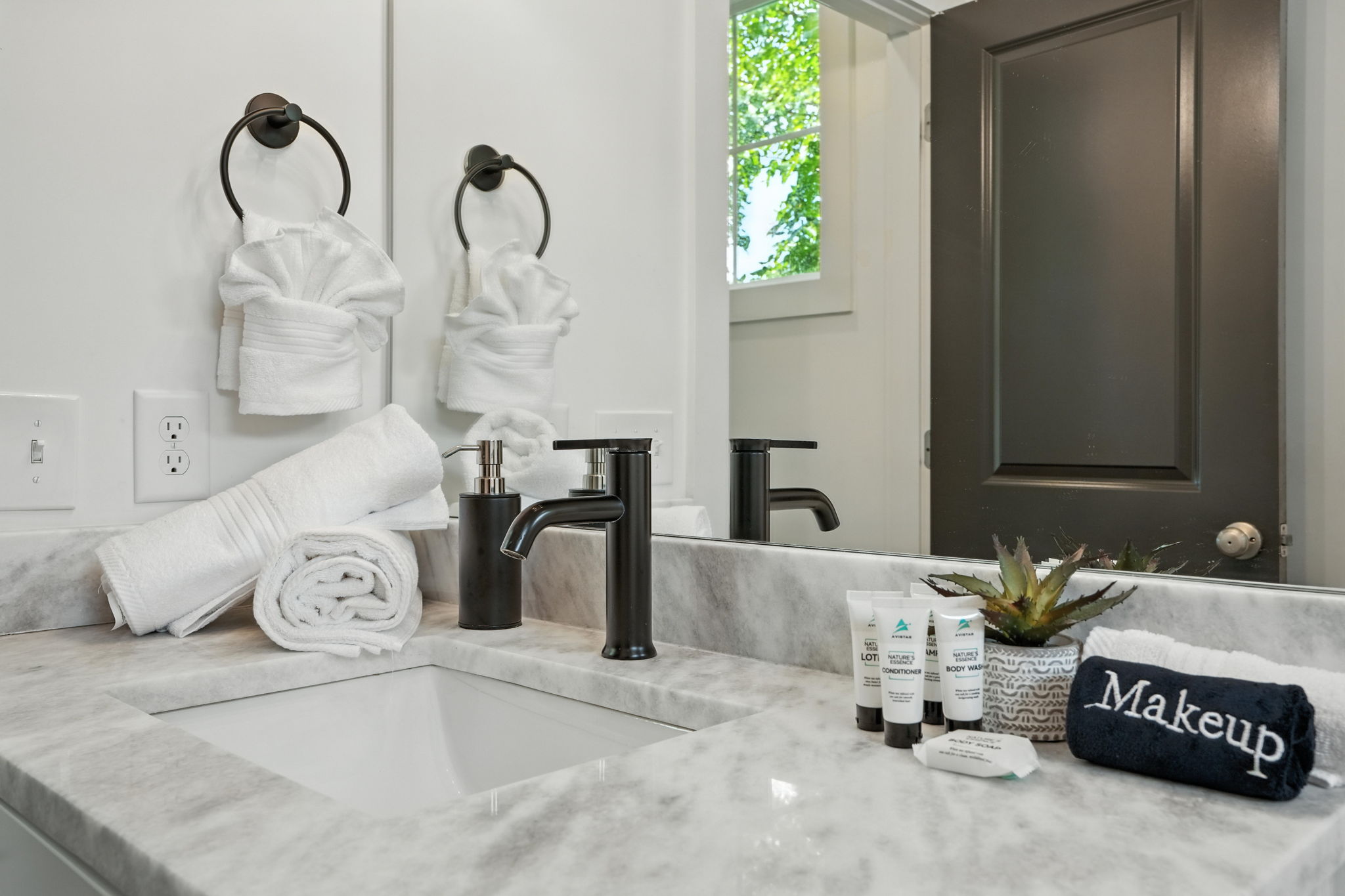 46-web-or-mls-1507 10th Ave N Nashville TN 37208 (46 of 55)