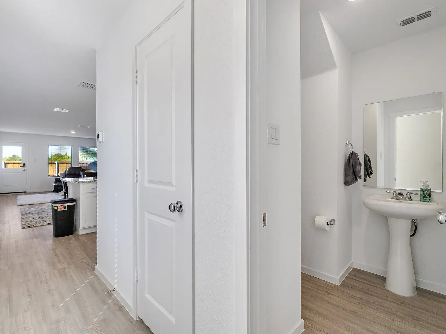 imgi_544_ffc1c073d3d83afc2a4c630c444bbf45-cc_ft_1536